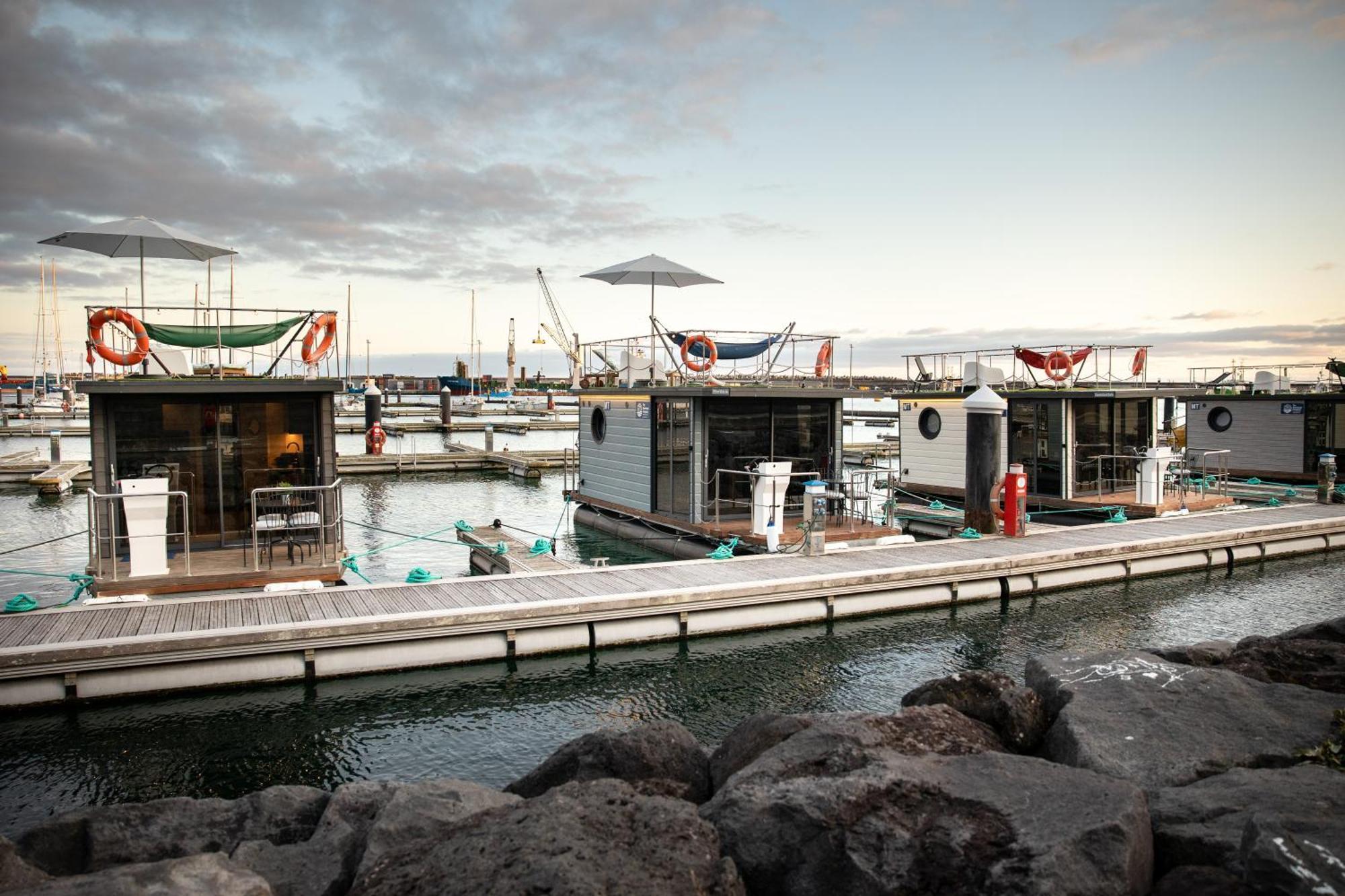 The Homeboat Company Ponta Delgada-Acores Luaran gambar