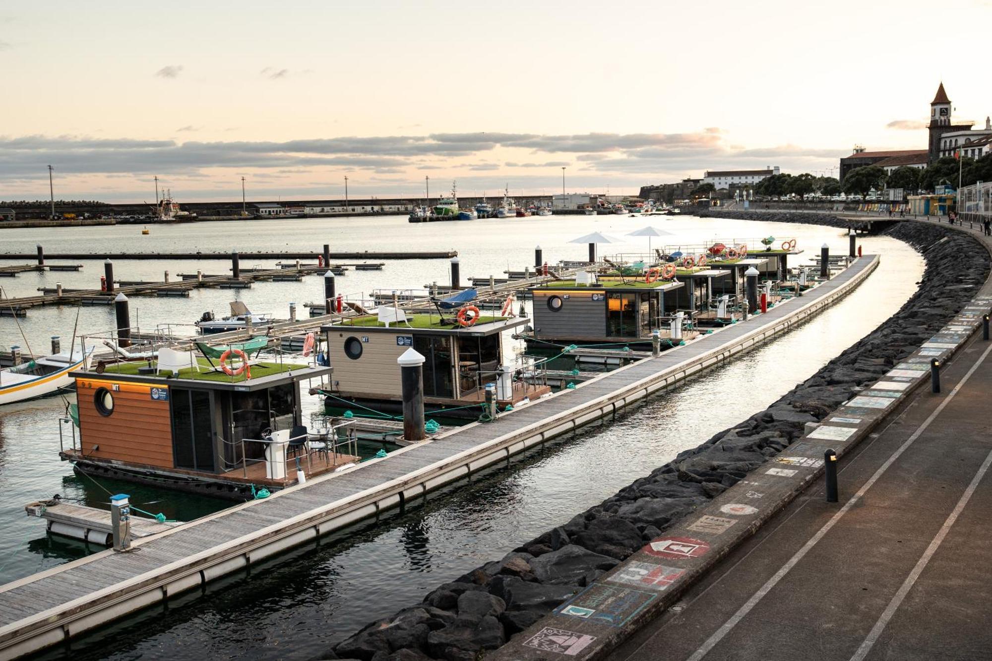 The Homeboat Company Ponta Delgada-Acores Luaran gambar
