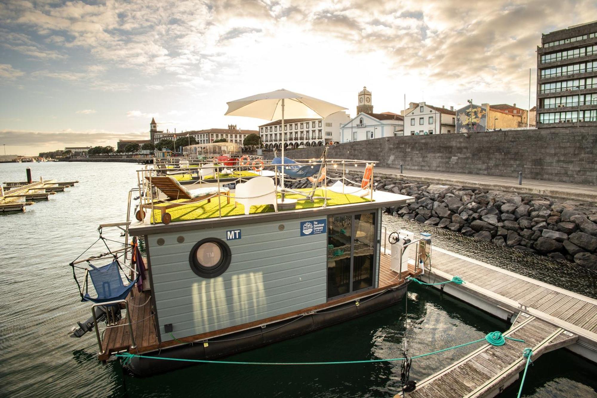The Homeboat Company Ponta Delgada-Acores Luaran gambar
